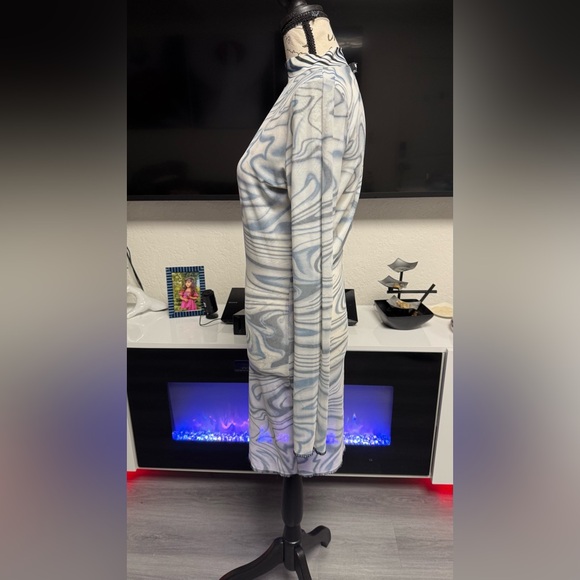 Miss Lola Mesh Bodycon Dress Long Sleeve Blue Marble Print Size M - Picture 3 of 6